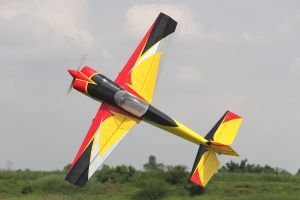 103" Slick 2600mm 120cc Žluto-Červeno-Černý Pilot RC