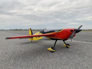 84" Slick 2133mm Žluto-Červeno-Černý Pilot RC